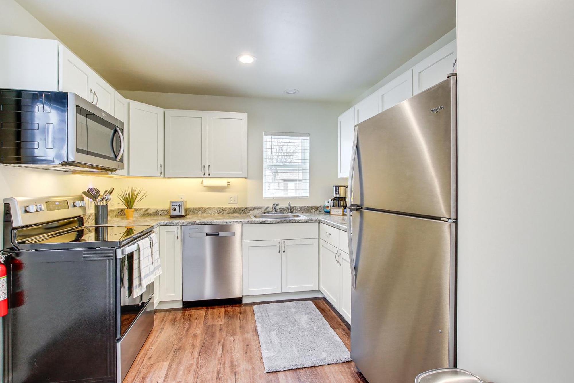 Dog-Friendly Sheboygan Home - 1 Mi To Town! 外观 照片