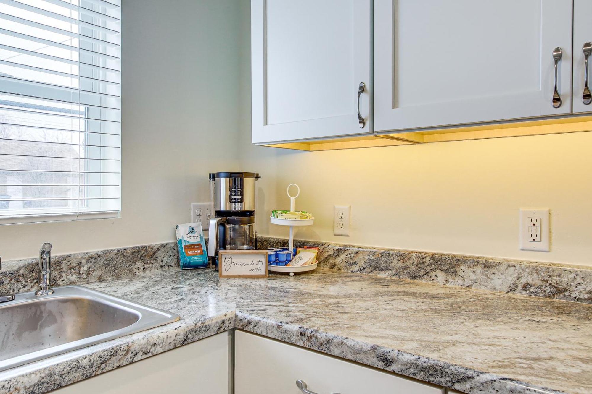 Dog-Friendly Sheboygan Home - 1 Mi To Town! 外观 照片